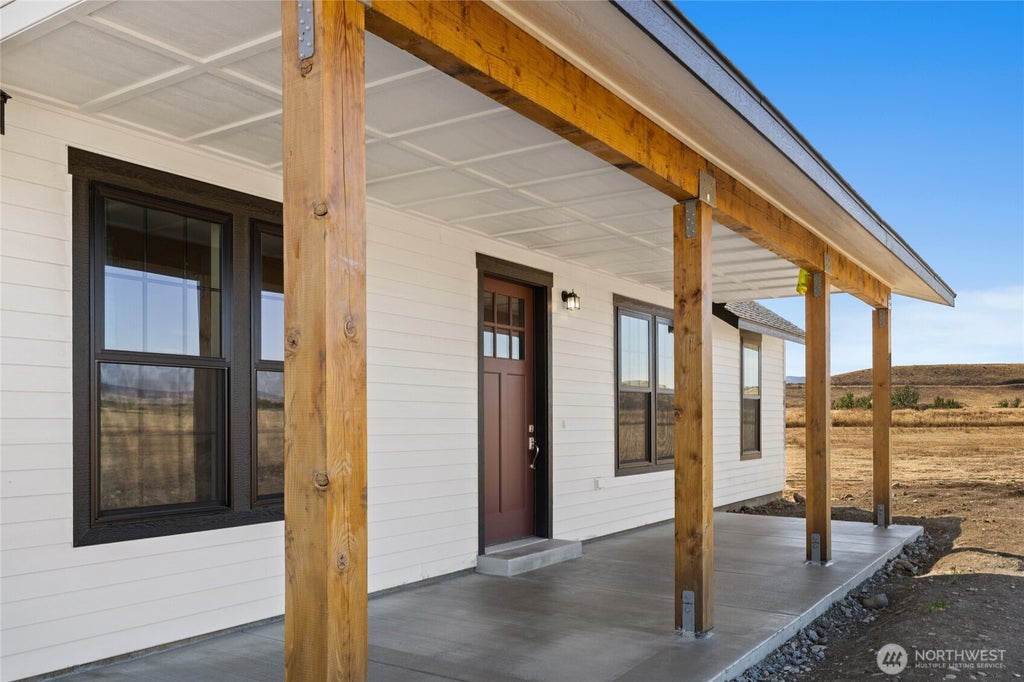 Photo of 720 Green Canyon Lane, Ellensburg, WA 98926 (MLS # 2572535)