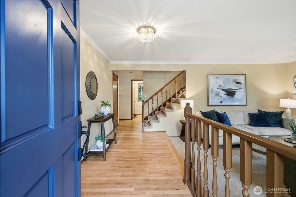 Photo of 23038 NE 19th Drive, Sammamish, WA 98074 (MLS # 2466438)