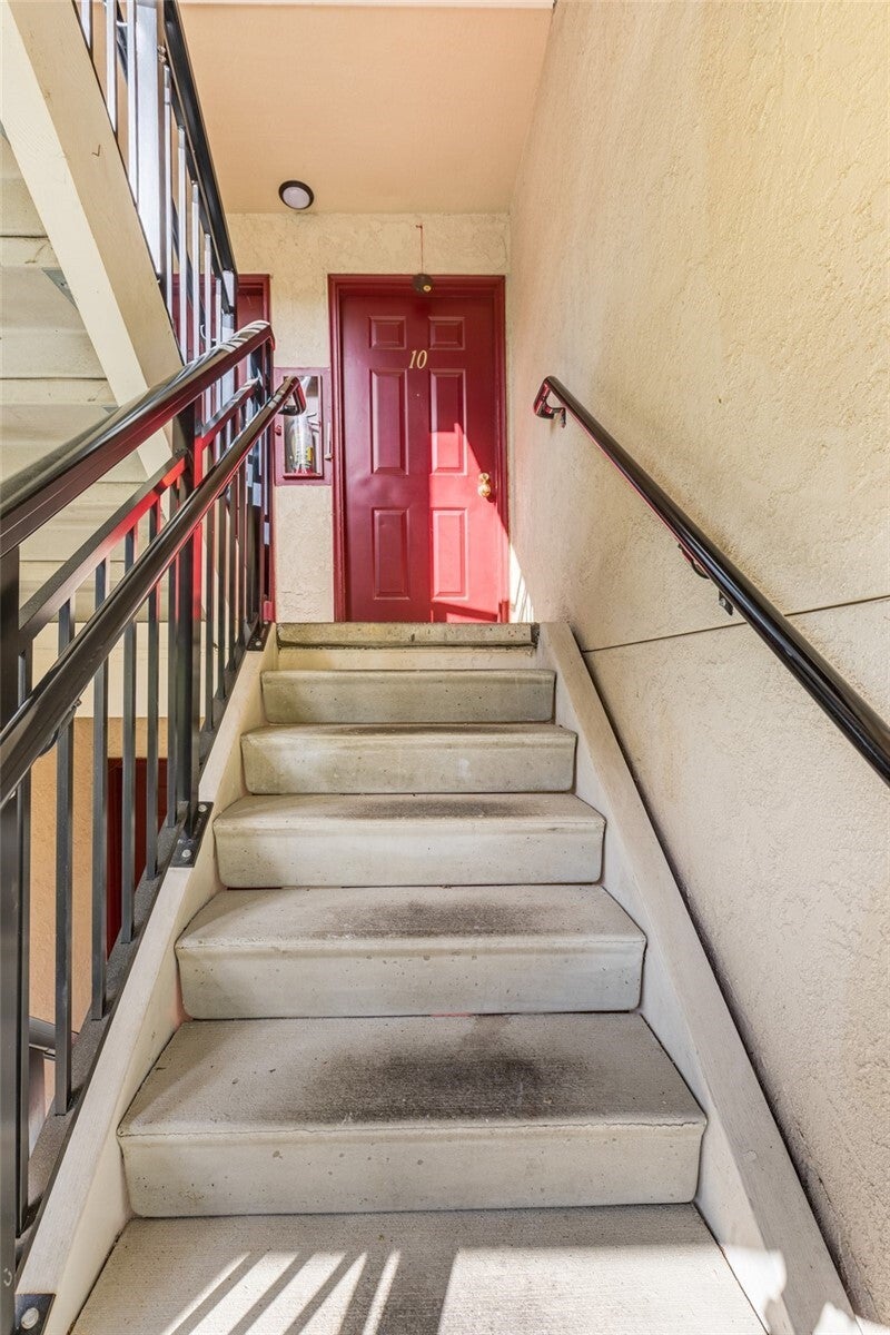 13626 NE 7th Street F10