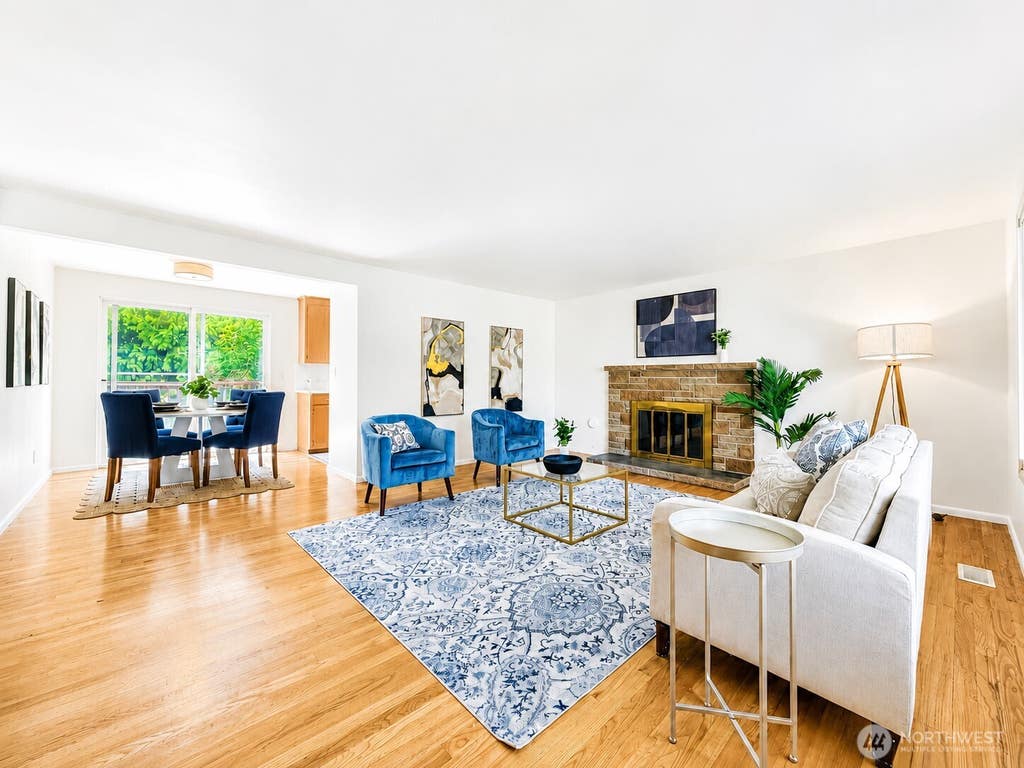 Photo of 11253 12th Avenue S, Seattle, WA 98168 (MLS # 2546001)