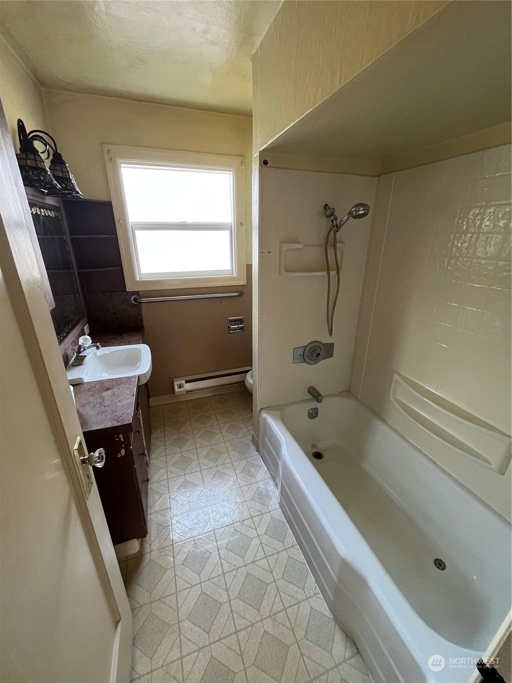 Photo of 6612 Cady Place, Everett, WA 98203 (MLS # 2013251)