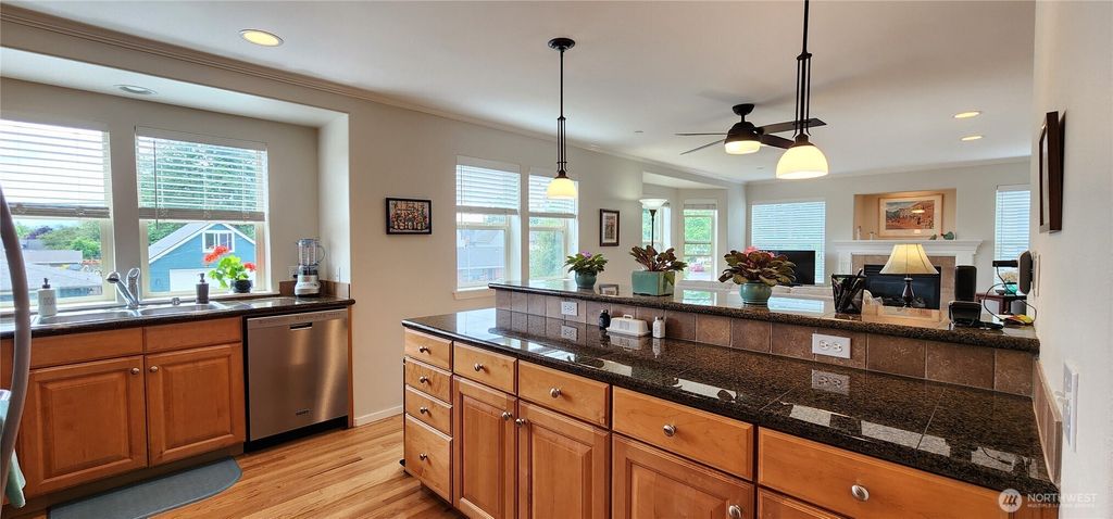 Photo of 406 Wood Street #201, Snohomish, WA 98290 (MLS # 2419242)
