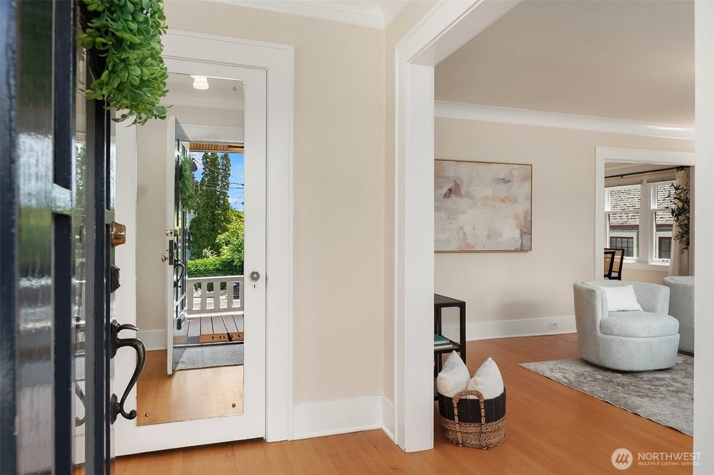 Photo of 3918 Wallingford Avenue N, Seattle, WA 98103 (MLS # 2536834)
