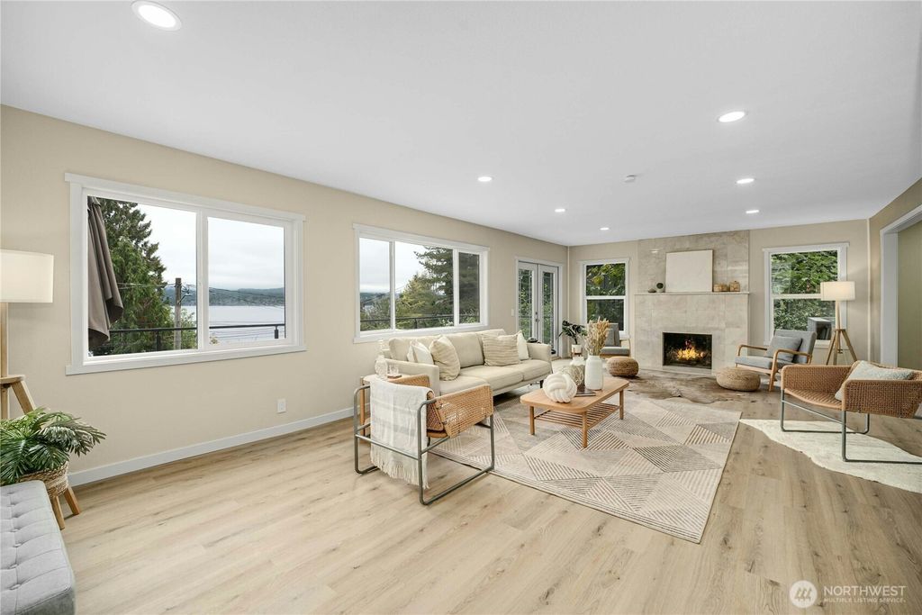 Photo of 9919 Arrowsmith Avenue S, Seattle, WA 98118 (MLS # 2501288)