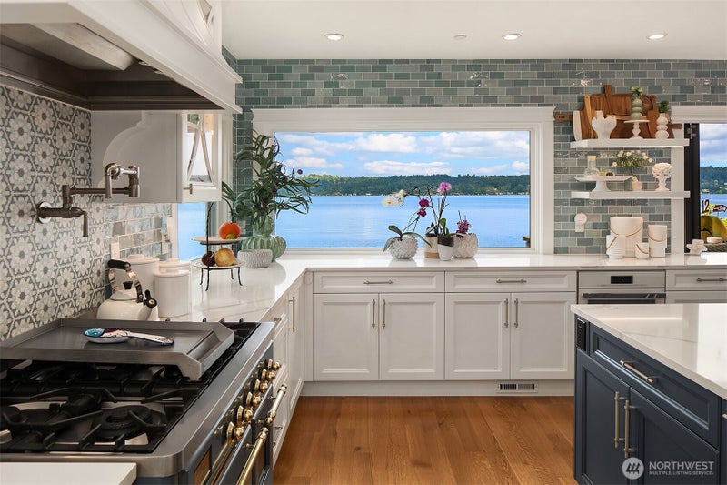 456 W Lake Sammamish Parkway SE