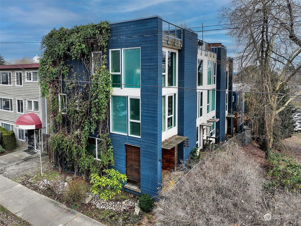 Photo of 418 D 19th Avenue E, Seattle, WA 98112 (MLS # 2326986)