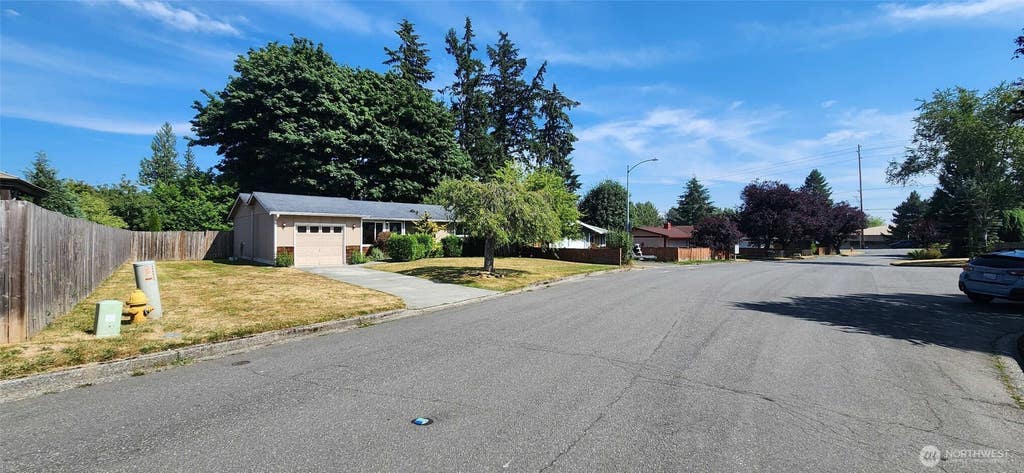 Photo of 22703 2nd Place W, Bothell, WA 98021 (MLS # 2559598)