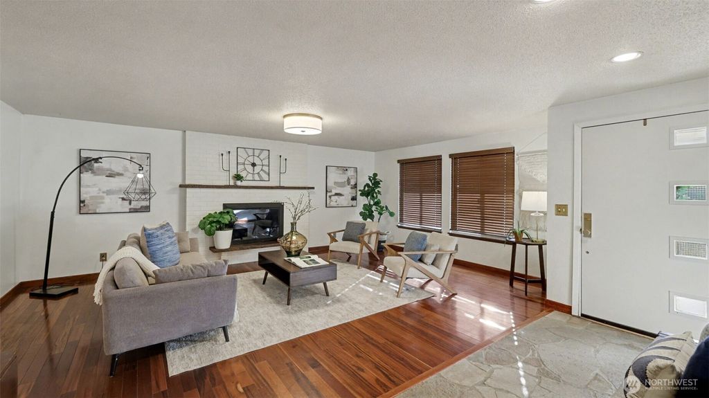 Photo of 14604 SE 167th Place, Renton, WA 98058 (MLS # 2471244)