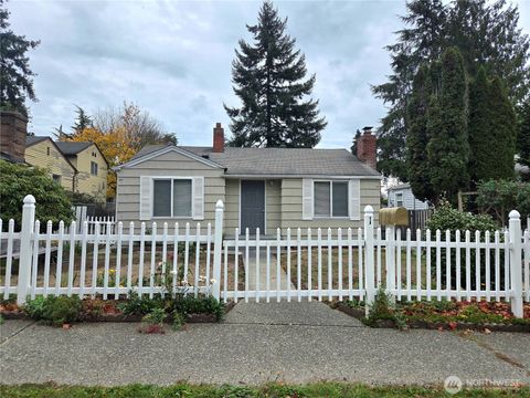 Photo of 7720 31st Avenue SW #1, Seattle, WA 98126 (MLS # 2455946)