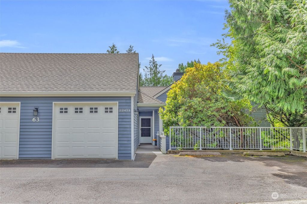 Photo of 22471 SE 42nd Terrace #2204, Issaquah, WA 98029 (MLS # 2246024)