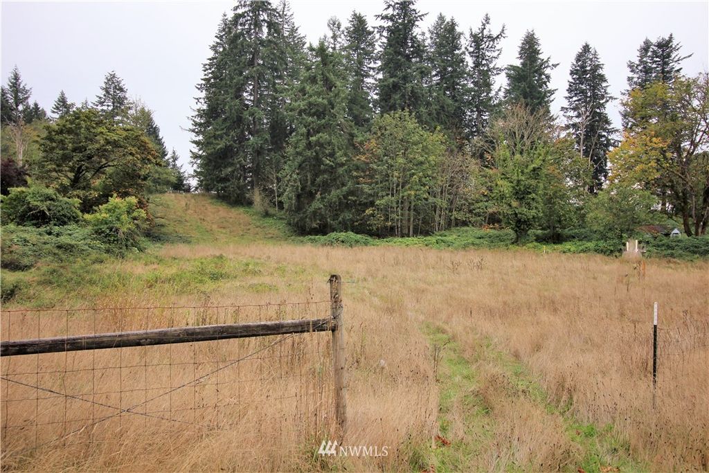 Photo of 5545 Auburn Way S, Auburn, WA 98092 (MLS # 1676194)