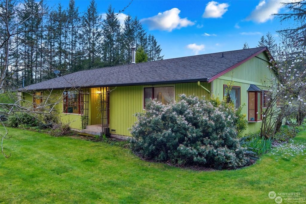 Photo of 24930 132nd Street SE, Monroe, WA 98272 (MLS # 2248716)