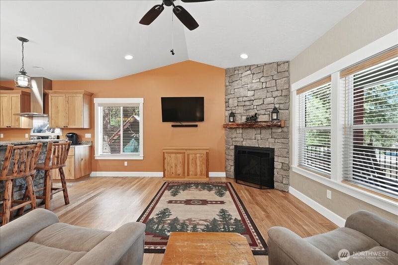 3320 Hansel Lane