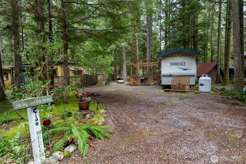 Photo of 2 3 Schinn Canyon Circle, Deming, WA 98244 (MLS # 2354364)
