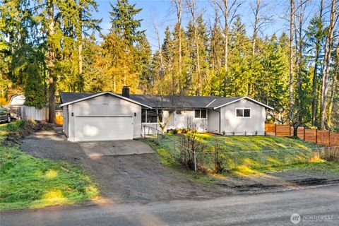 Photo of 6215 189th Avenue Ct E, Lake Tapps, WA 98391 (MLS # 2448416)