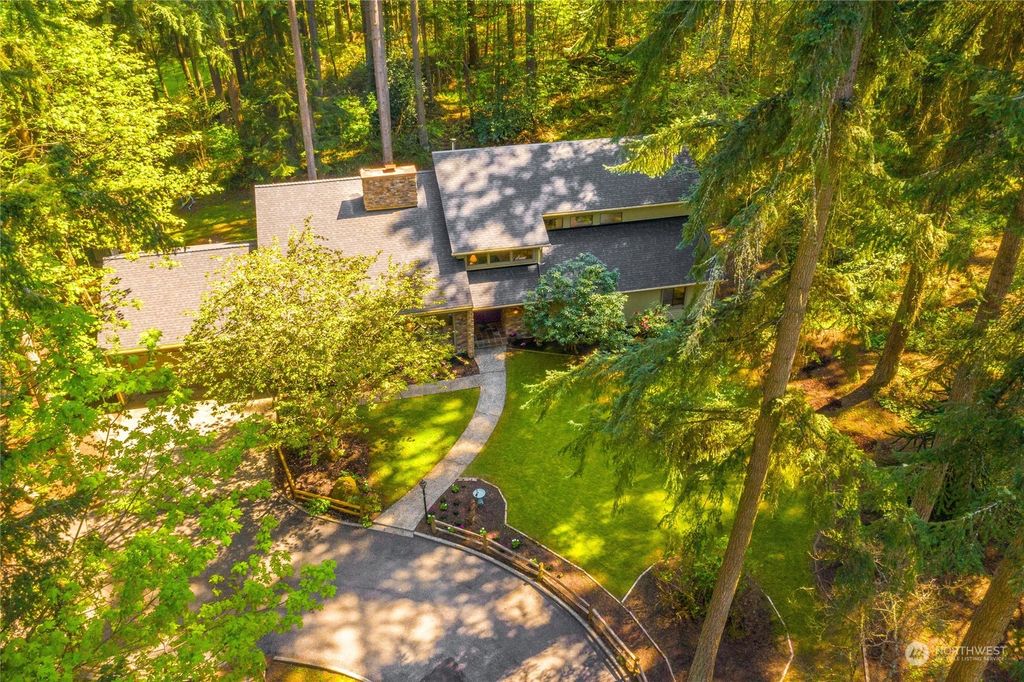 Photo of 16133 NE 179th Street, Woodinville, WA 98072 (MLS # 2068260)