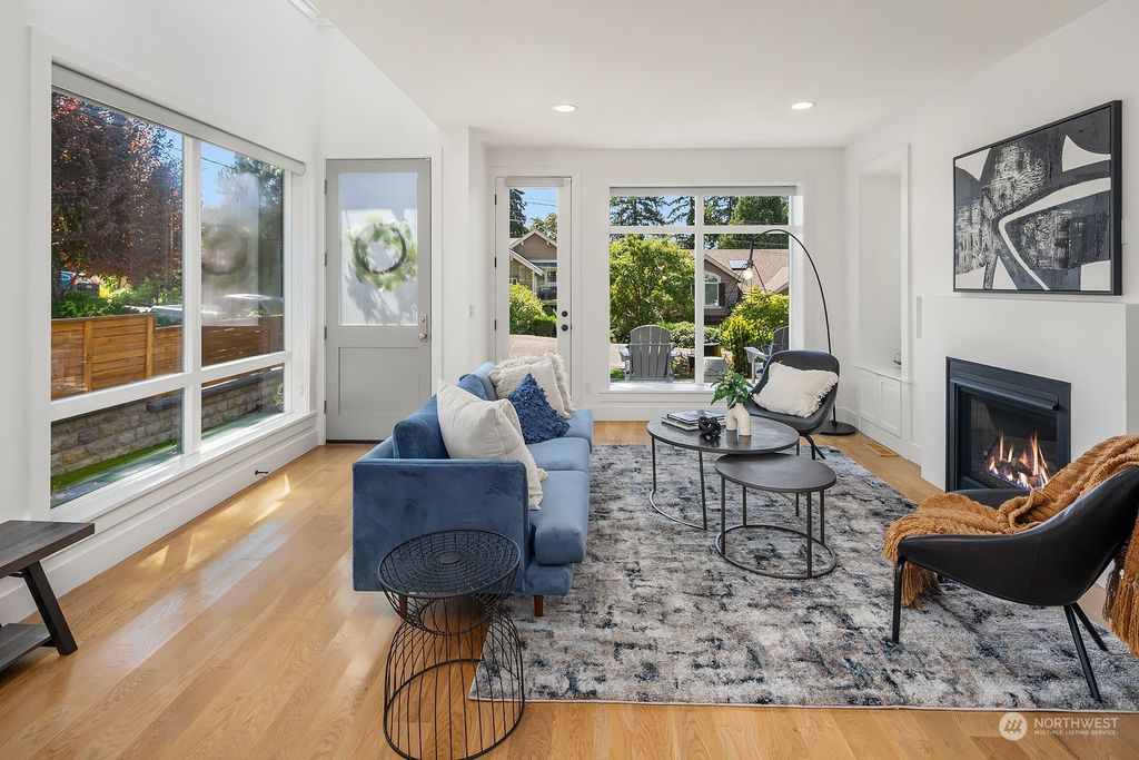 Photo of 732 16th Avenue W, Kirkland, WA 98033 (MLS # 2259495)