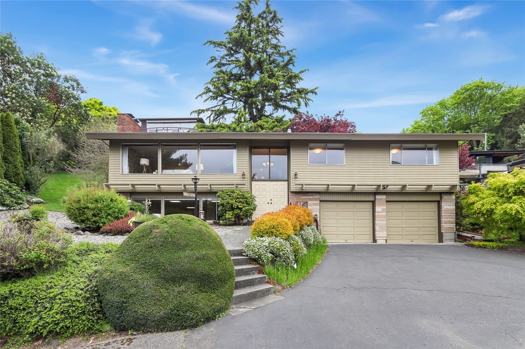 Photo of 4553 53rd Avenue SW, Seattle, WA 98116 (MLS # 2595597)