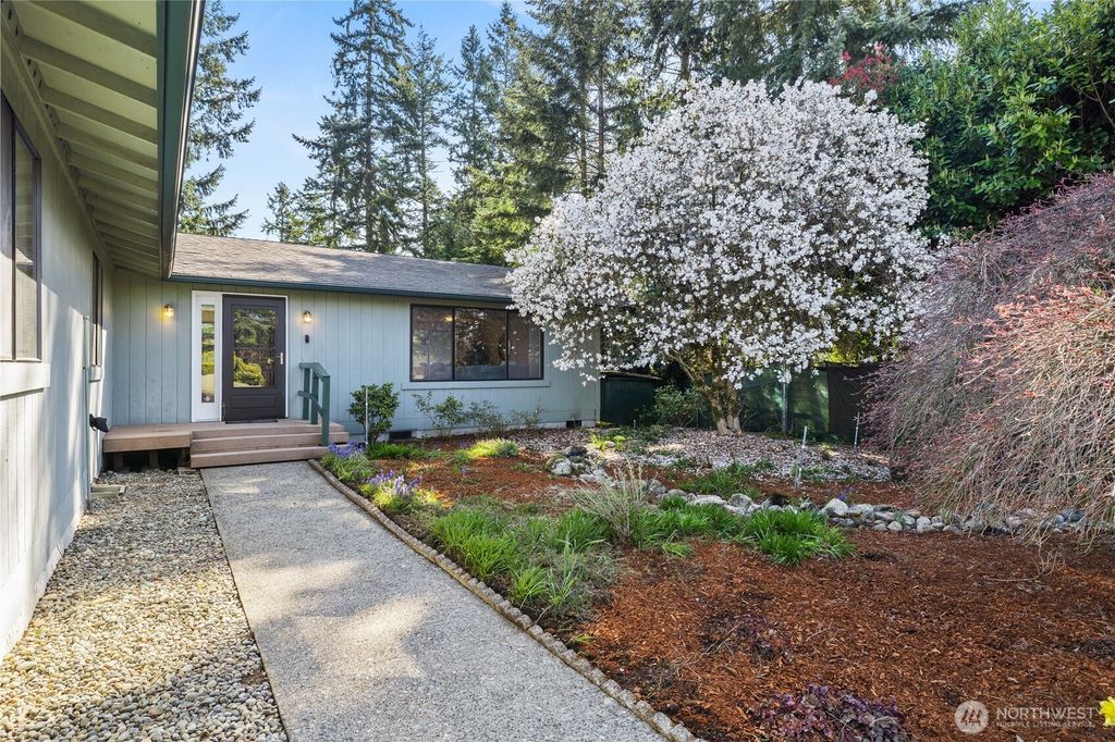 Photo of 26406 146th Avenue SE, Kent, WA 98042 (MLS # 2504736)