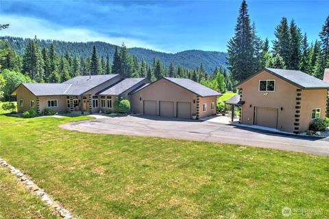 Photo of 20693 Miracle Mile Lk, Leavenworth, WA 98826 (MLS # 2386009)