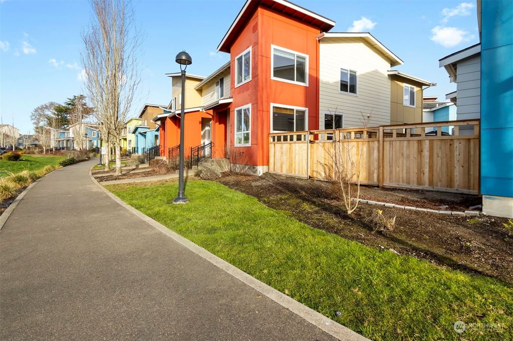Photo of 612 SW 100th Street, Seattle, WA 98106 (MLS # 2326936)