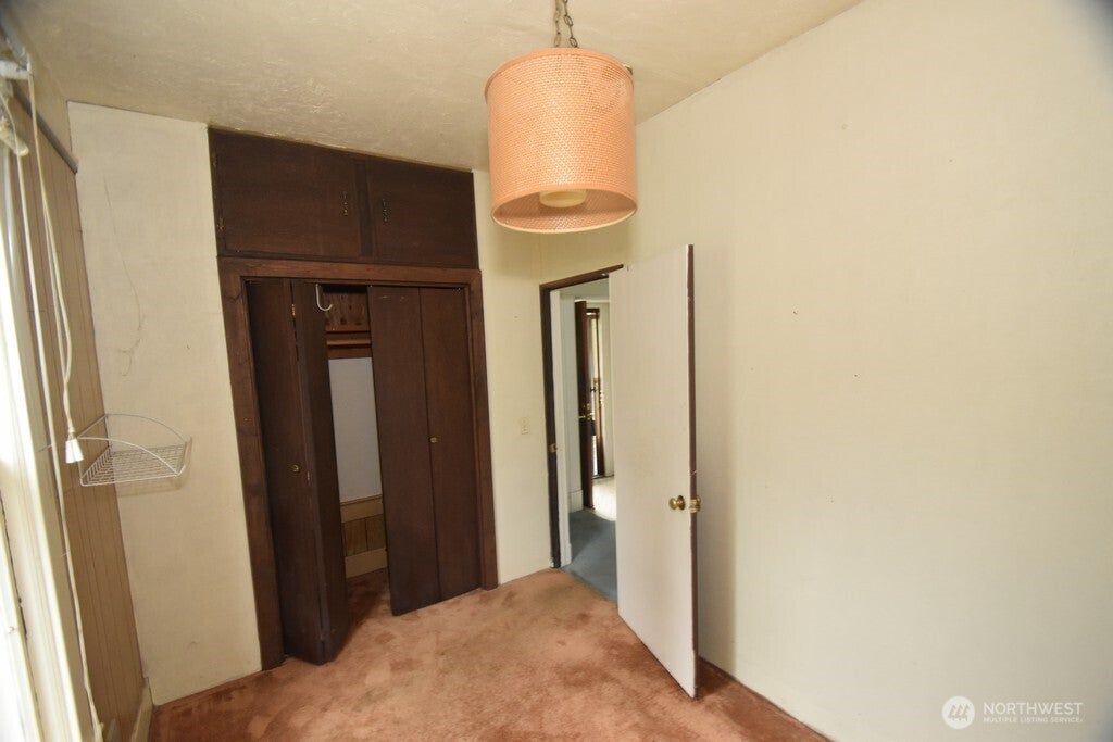 Photo of 222 Avenue F, Snohomish, WA 98290 (MLS # 2536604)