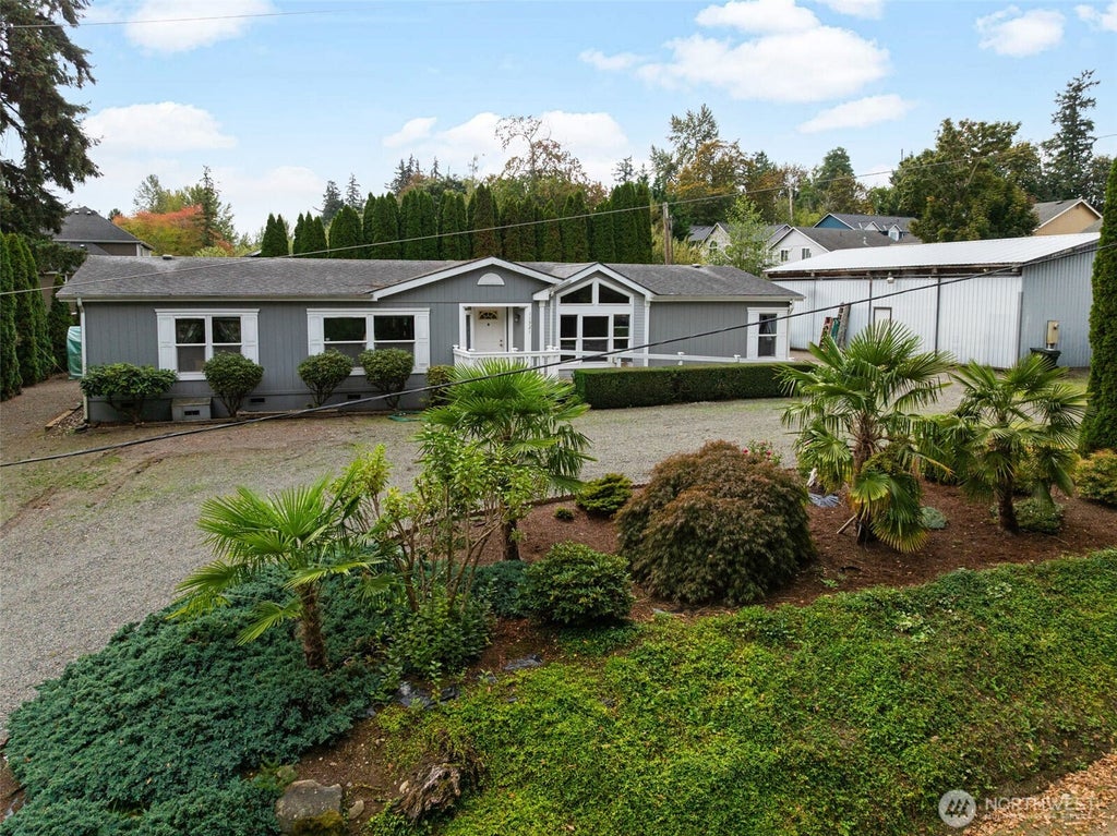 Photo of 11921 SE 268th Street, Kent, WA 98030 (MLS # 2577730)