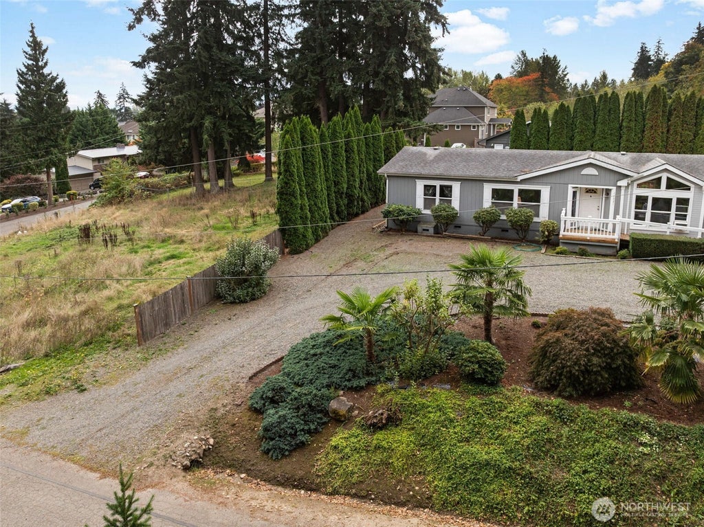 Photo of 11921 SE 268th Street, Kent, WA 98030 (MLS # 2577730)