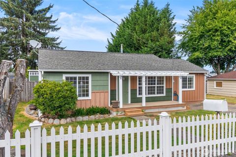 Photo of 716 Grant Street SW, Olympia, WA 98512 (MLS # 2560210)