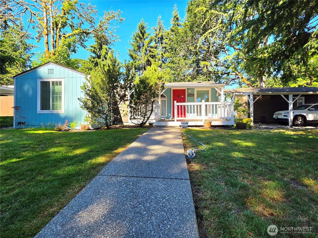 Photo of 10002 Oak Lane Ln SW, Lakewood, WA 98499 (MLS # 2536123)