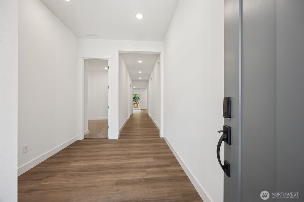 Photo of 10423 135th Avenue NE #105, Lake Stevens, WA 98258 (MLS # 2454862)