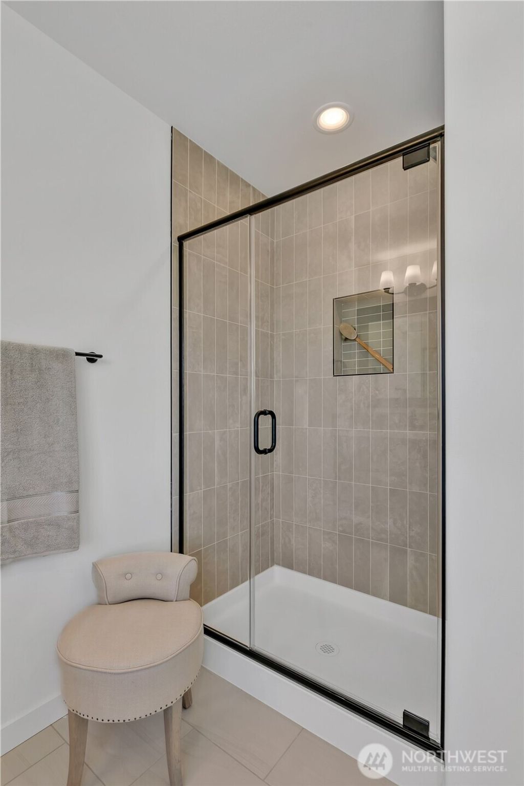 listing image 9361558708441421678