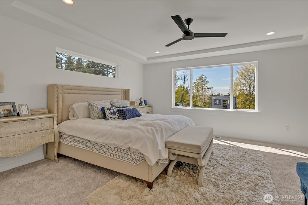 listing image 9367326392982543128
