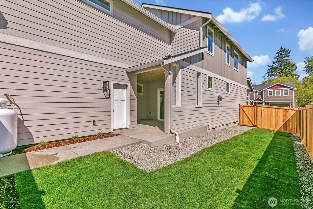 listing image 9369807419507296482