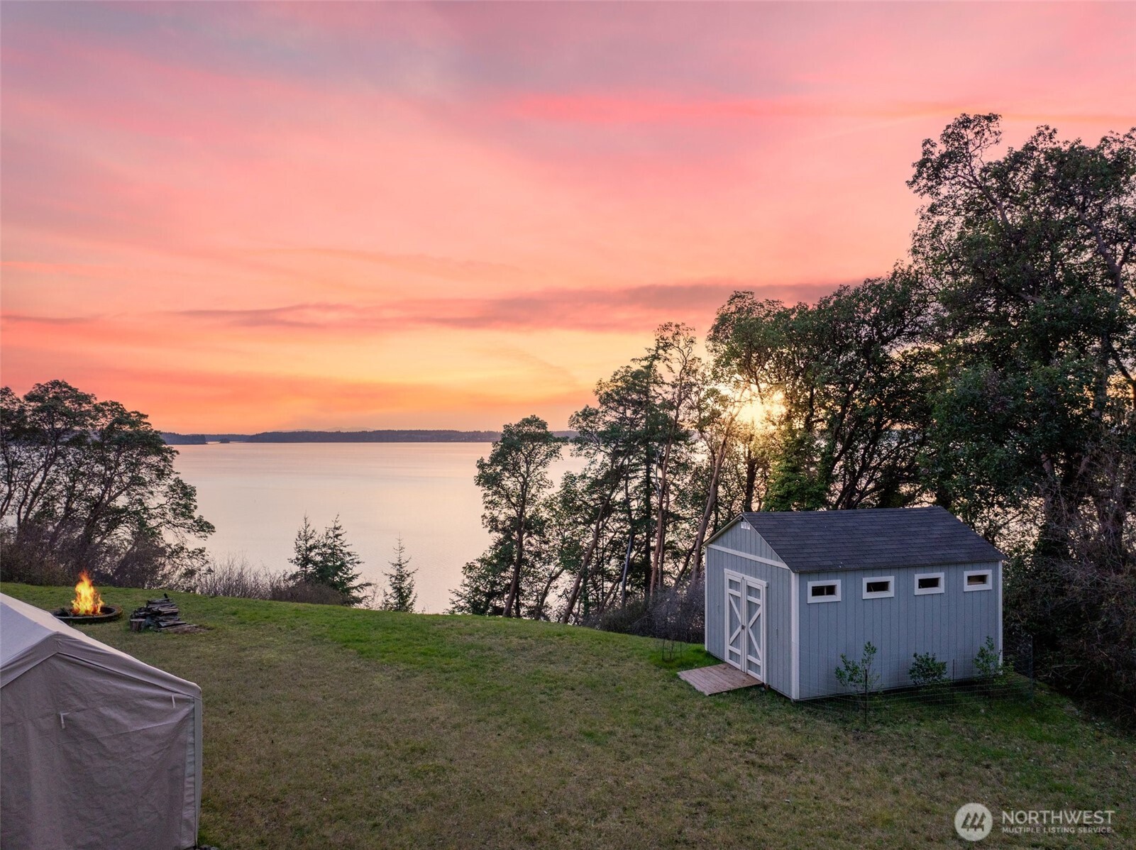 202 Island Boulevard