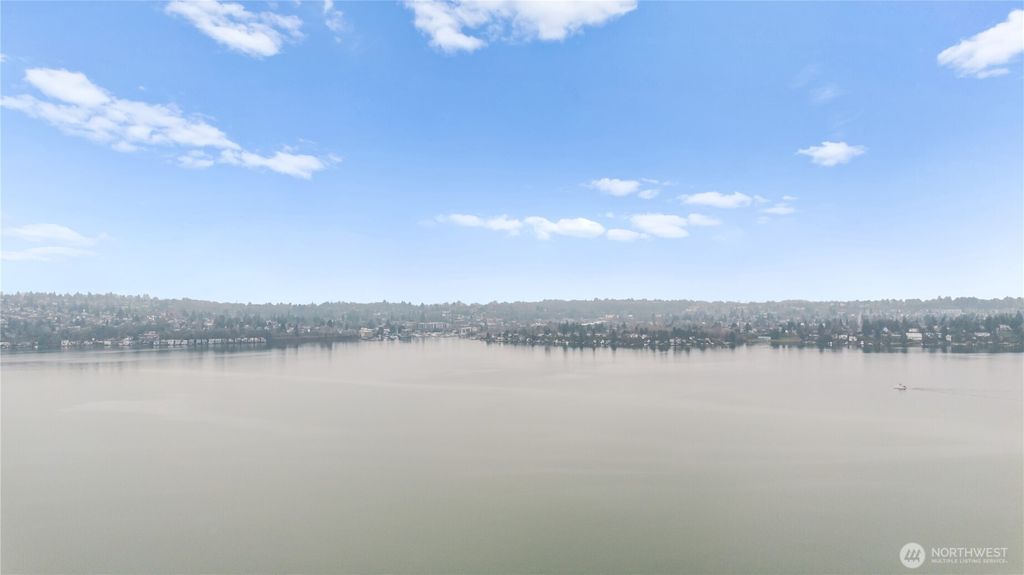 Photo of 7820 W Mercer Way, Mercer Island, WA 98040 (MLS # 2463509)