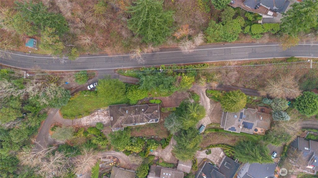 Photo of 7820 W Mercer Way, Mercer Island, WA 98040 (MLS # 2463509)