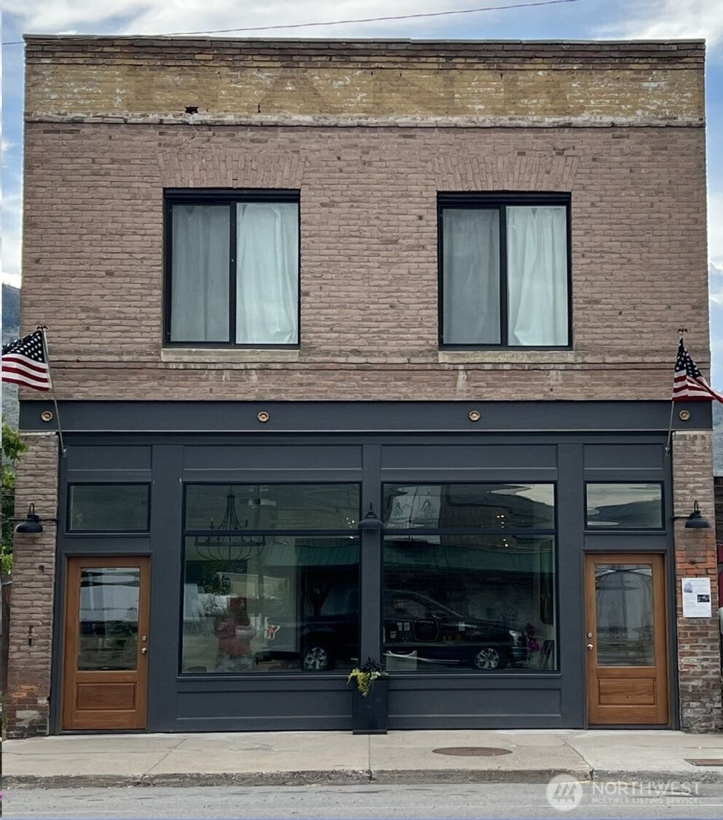 Photo of 1120 Main Street, Oroville, WA 98844 (MLS # 2471912)