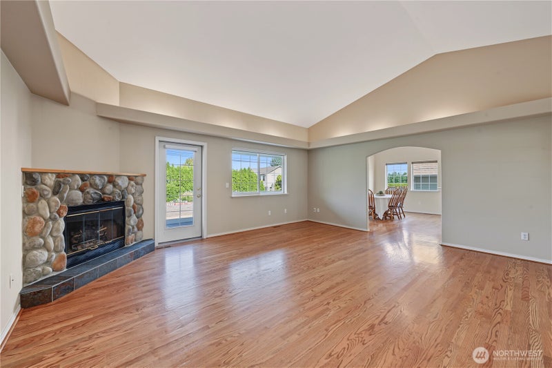1716 Windsor Court