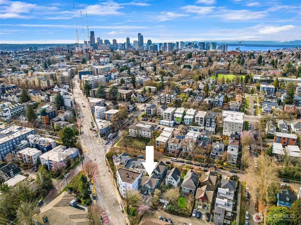 Photo of 218 24th Avenue E #A, Seattle, WA 98112 (MLS # 2484689)