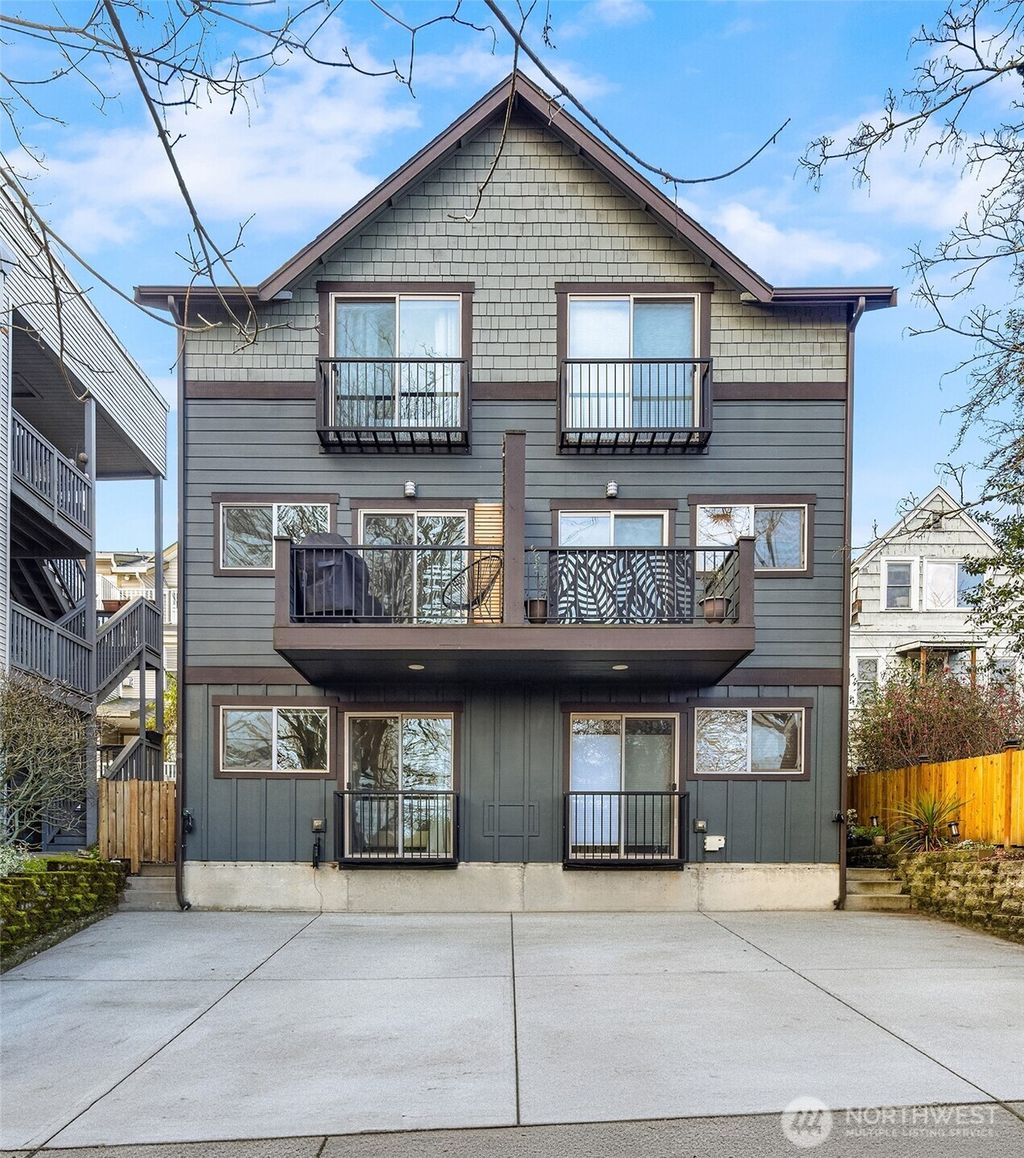 Photo of 218 24th Avenue E #A, Seattle, WA 98112 (MLS # 2484689)