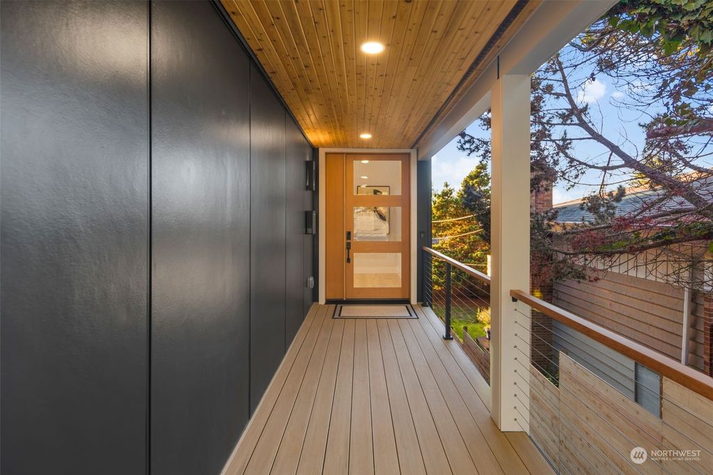 Photo of 6601 39th Avenue SW, Seattle, WA 98136 (MLS # 2186896)