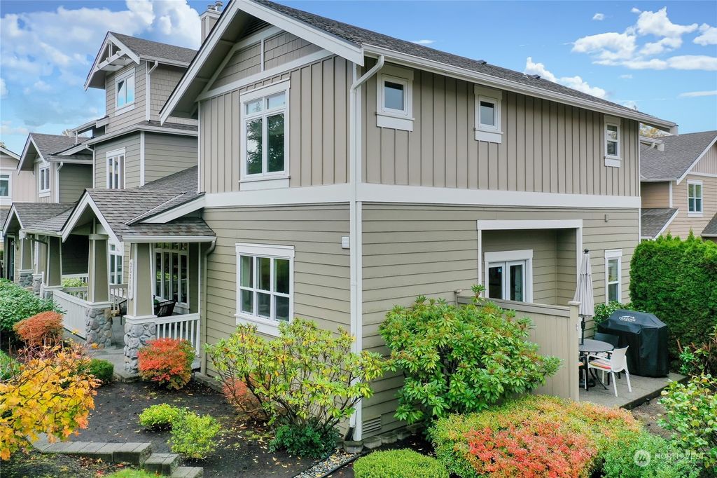 Photo of 35310 SE Sequoia Place #C, Snoqualmie, WA 98065 (MLS # 2014183)