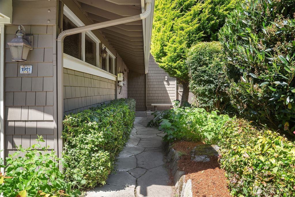Photo of 1921 37th Place E, Seattle, WA 98112 (MLS # 2386880)
