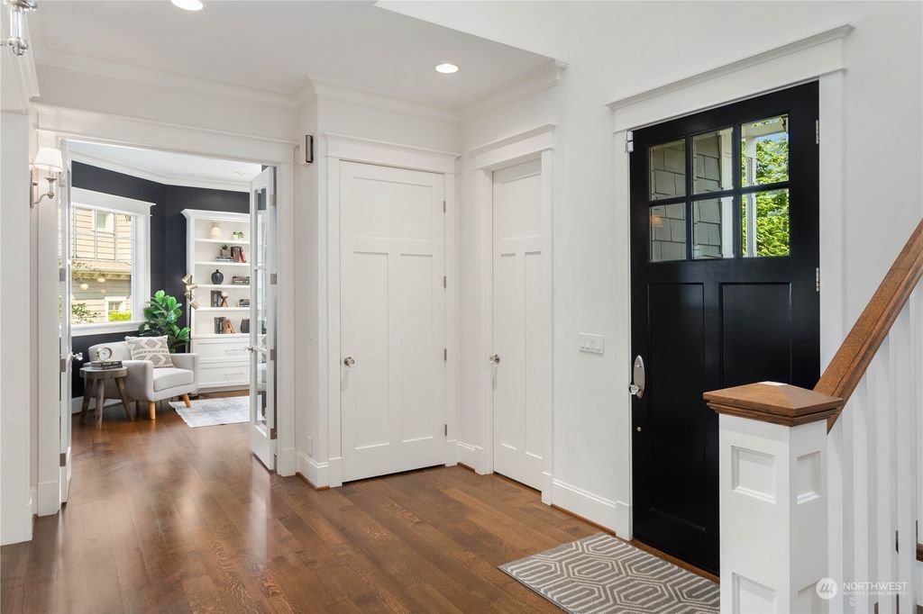 Photo of 8202 SE 30th Street, Mercer Island, WA 98040 (MLS # 2153821)