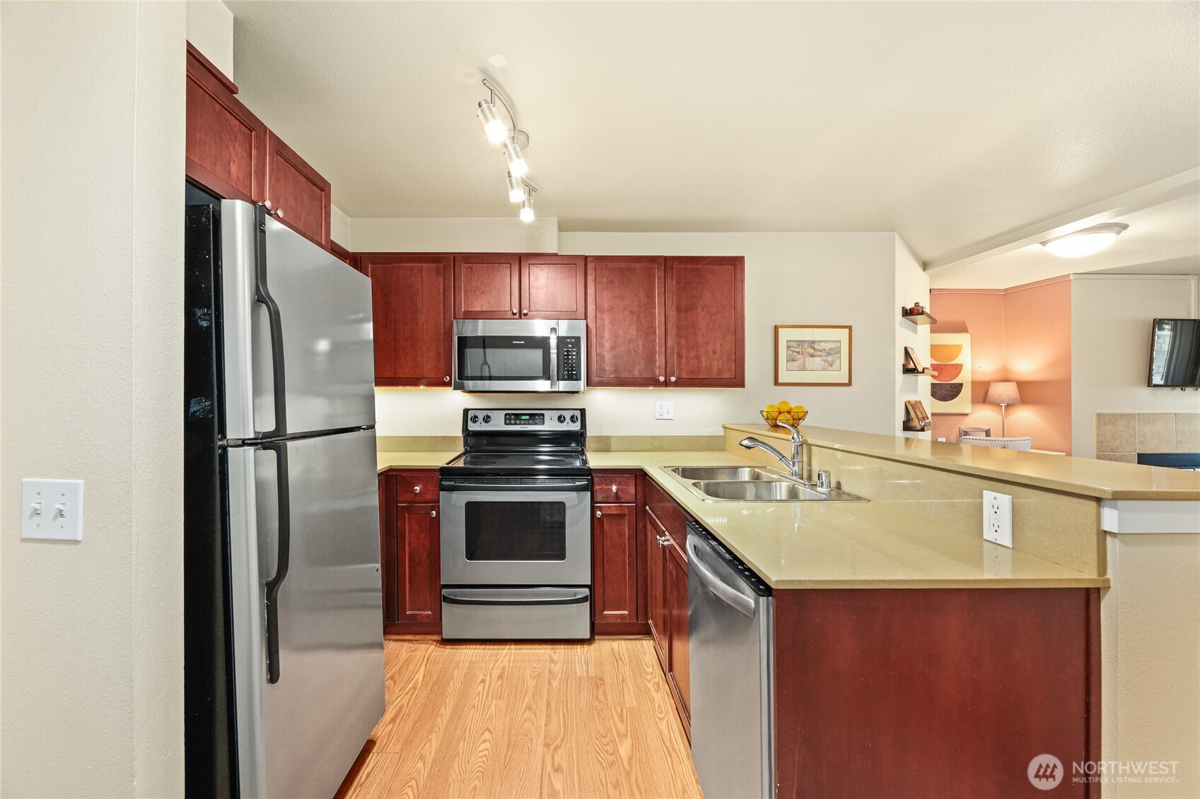 566 Prospect Street 209