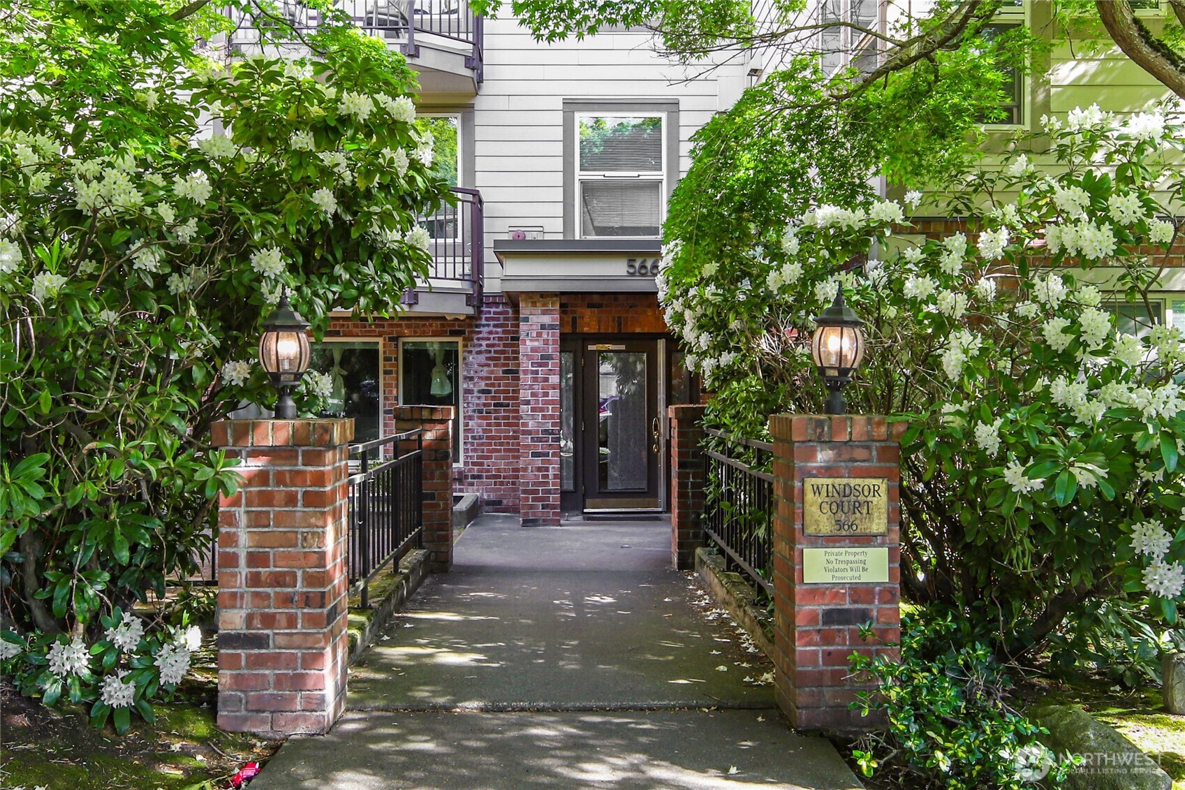 566 Prospect Street 209