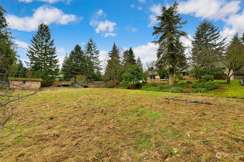 Photo of 15710 NE 62nd Court, Redmond, WA 98052 (MLS # 2203741)