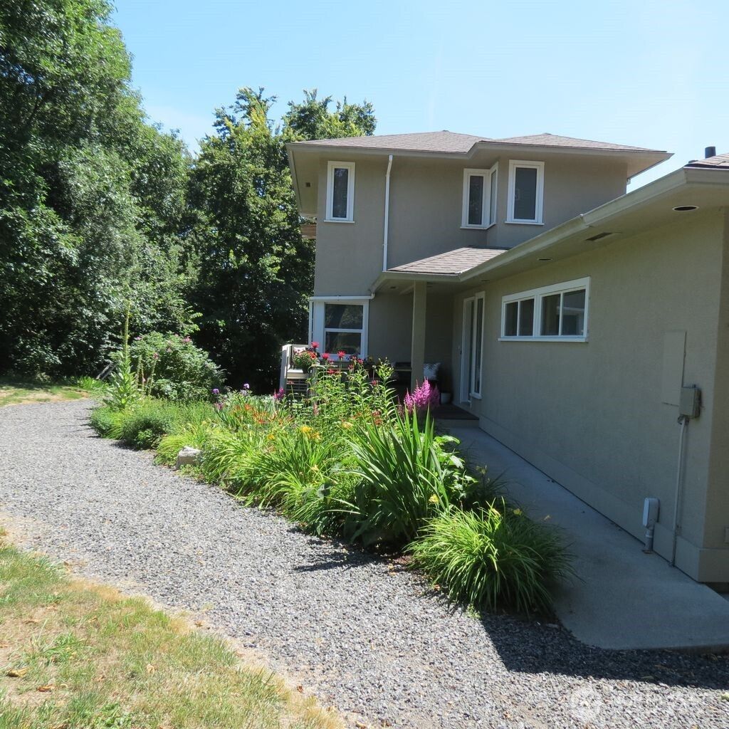 Photo of 31 North Bay Lane, Friday Harbor, WA 98250 (MLS # 2501798)