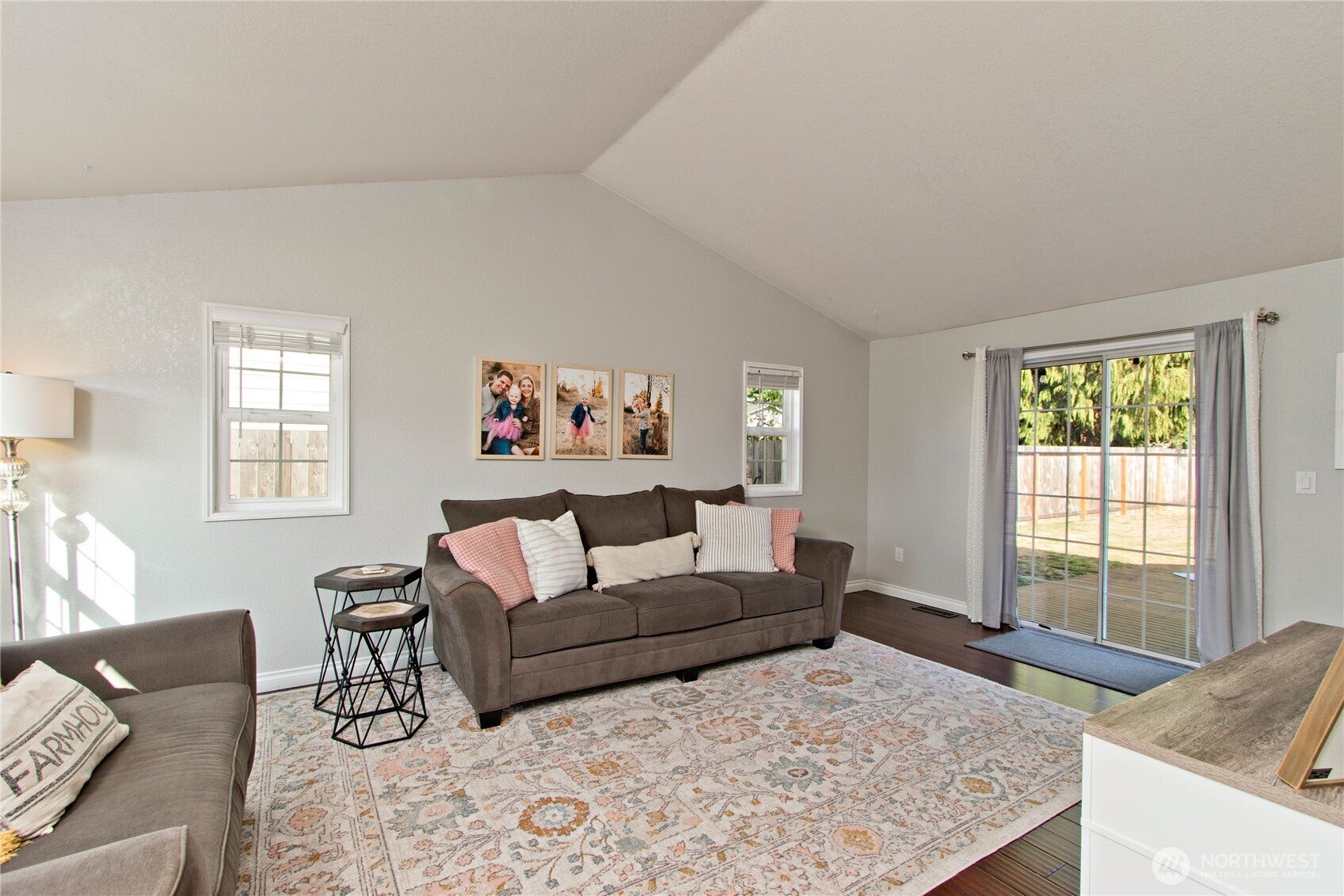 2871 Initial Avenue